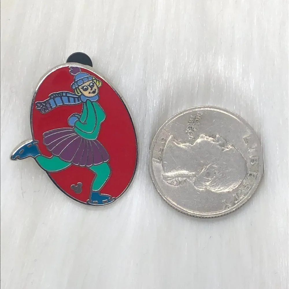 🔮 5/$25 Disney Mickey's Toontown Pinwheels‎ Skater Pin